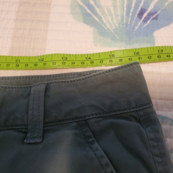 2 pairs of SO shorts size 11 tan and green - Picture 6 of 12